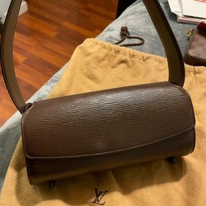 LOUIS VUITTON BROWN EPI LEATHER NOCTURNE SHOULDER BAG